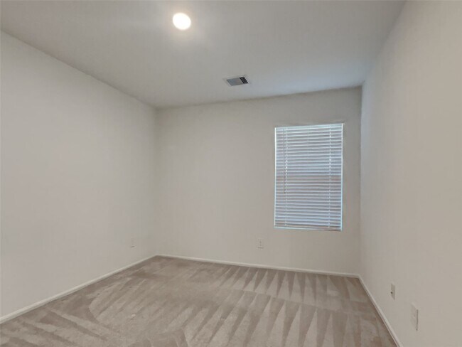 Building Photo - 2842 Via Augusta Dr