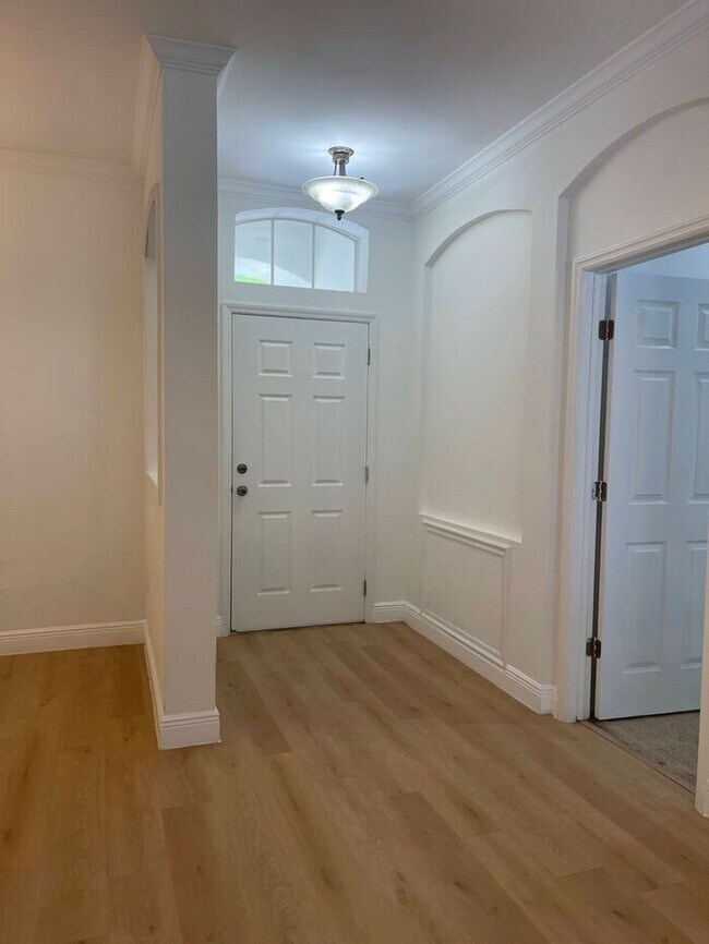 Building Photo - Bella Lago-Pool Home-1441 Beacon Dr Kissim...