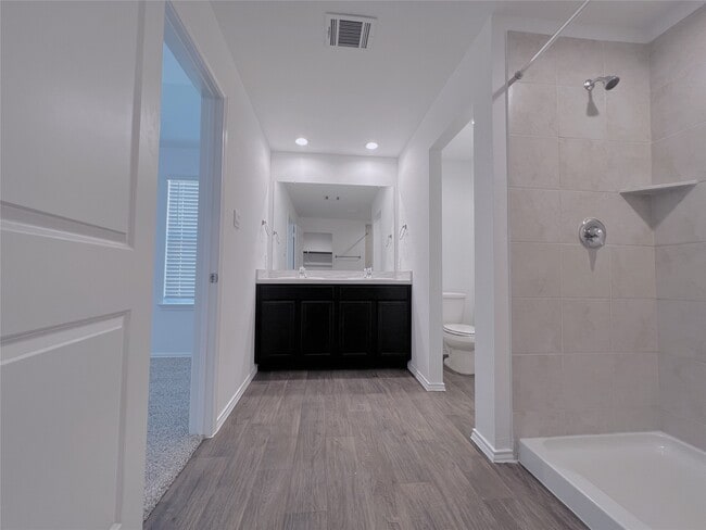 Building Photo - 21197 Alder Oaks Dr