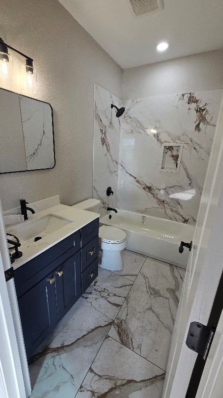 Building Photo - 619 S Sacramento St