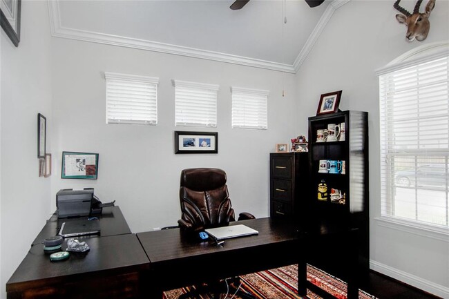 Building Photo - 28205 Bennett Pass Dr