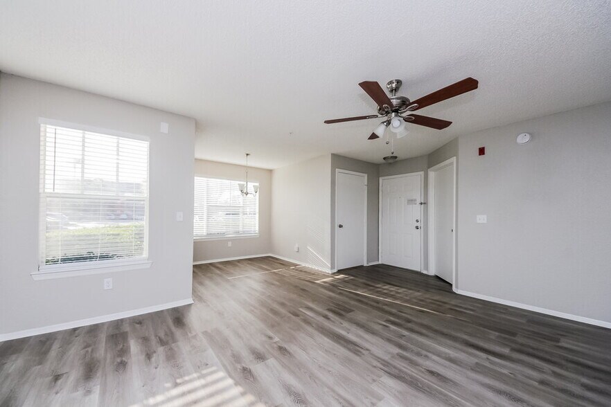 Building Photo - 2217 Grand Cayman Ct