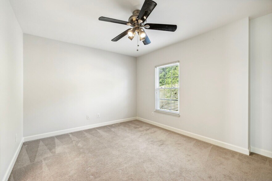 Open the windows in the fall and spring, as screens on all windows - 1614 Brentwood Pointe