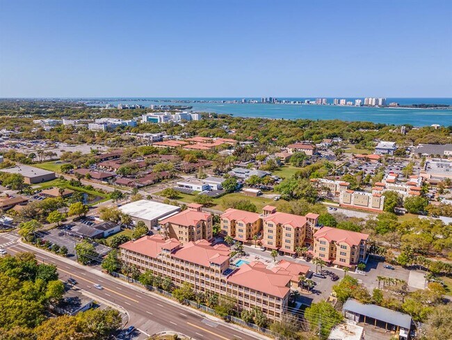 Building Photo - 630 Wells Ct