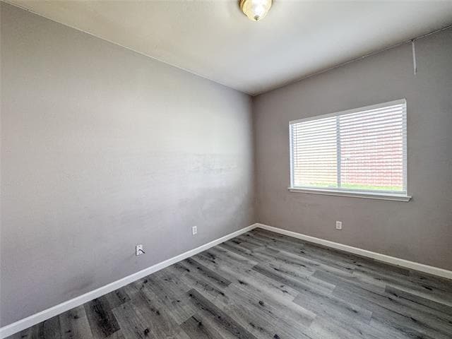 Building Photo - 1212 Maple Terrace Dr