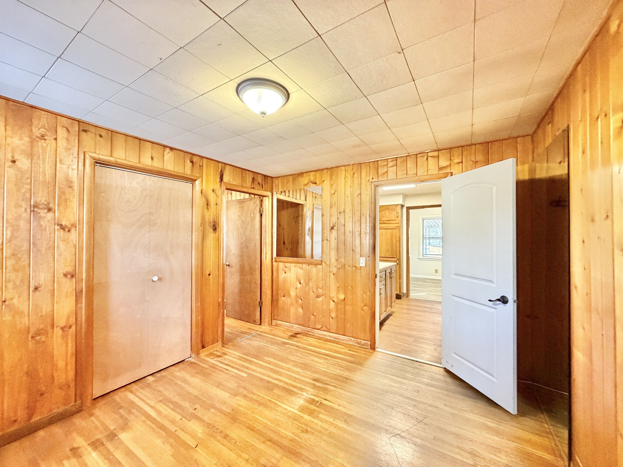 Building Photo - 2041 Gorton St