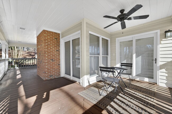 Building Photo - 1002 Cupp Ln