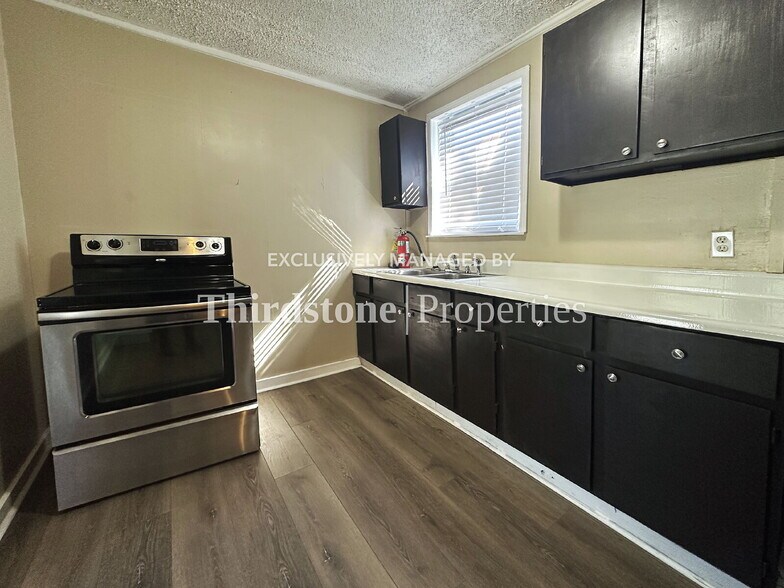 Building Photo - 1136 Maynard St