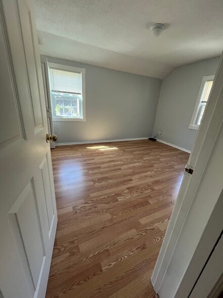 Master Bedroom - 78 Walnut Rd