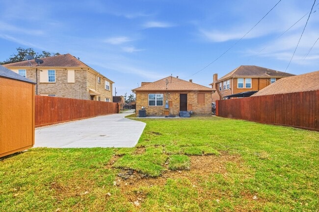 Building Photo - 2809 Wentworth St