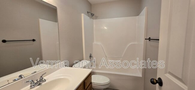 Building Photo - 340 Beasley Dr