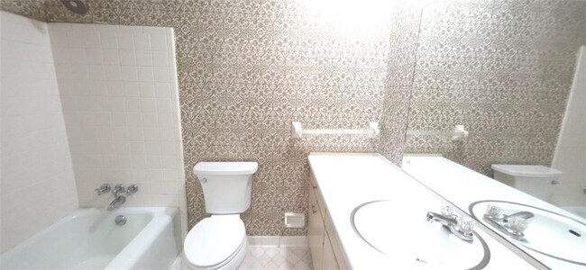Building Photo - 1382 Mary Dale Dr SW
