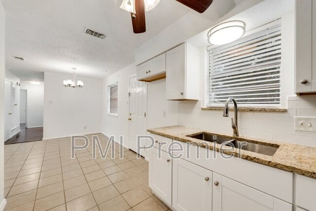 Building Photo - 1644 Americana Blvd