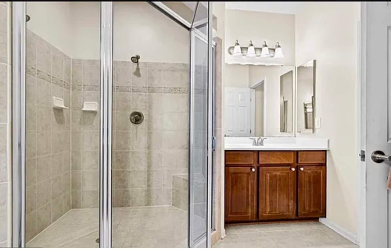 Building Photo - 9360B Esplanade Ct