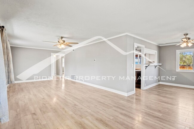 Building Photo - Updated 3-Bedroom Home with Solar, Worksho...