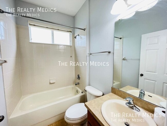 Building Photo - 2901 Wild Tamarind Blvd