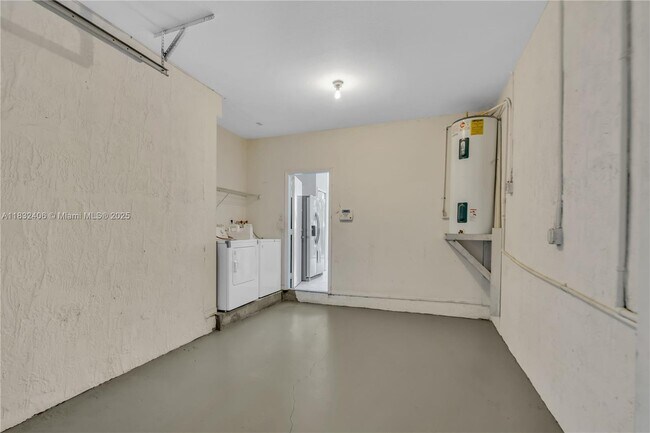 Building Photo - 27463 SW 137th Ct