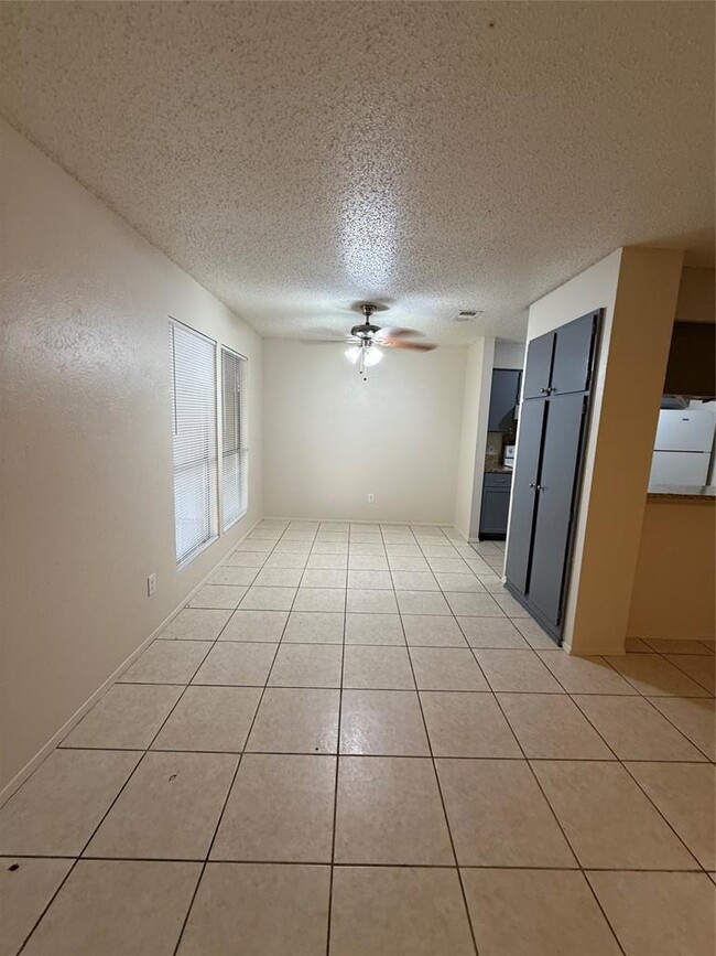 Building Photo - 4305 Acropolis Ct