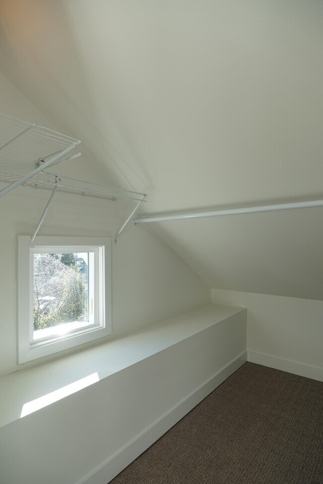 Building Photo - 2922 S Adams St