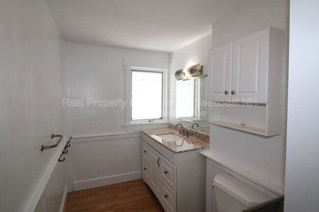 Building Photo - 68 4th St