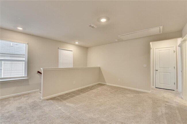 Building Photo - 2214 Whitworth St