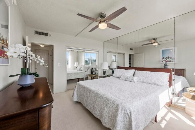 Building Photo - 2840 S Ocean Blvd