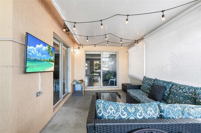 Building Photo - 4055 Eastridge Dr