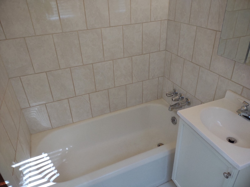 Building Photo - 304 Hall Ave