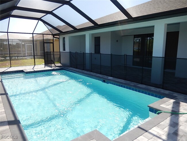 Building Photo - 1113 SW 1st Terrace