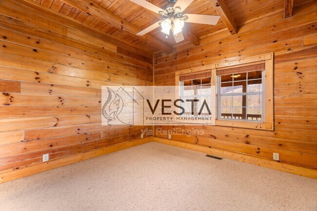 Building Photo - 131 Tanner Trail