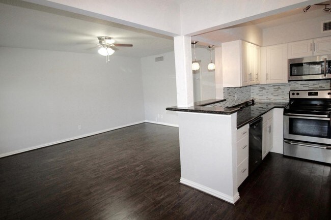 Building Photo - 4206 Newton Ave