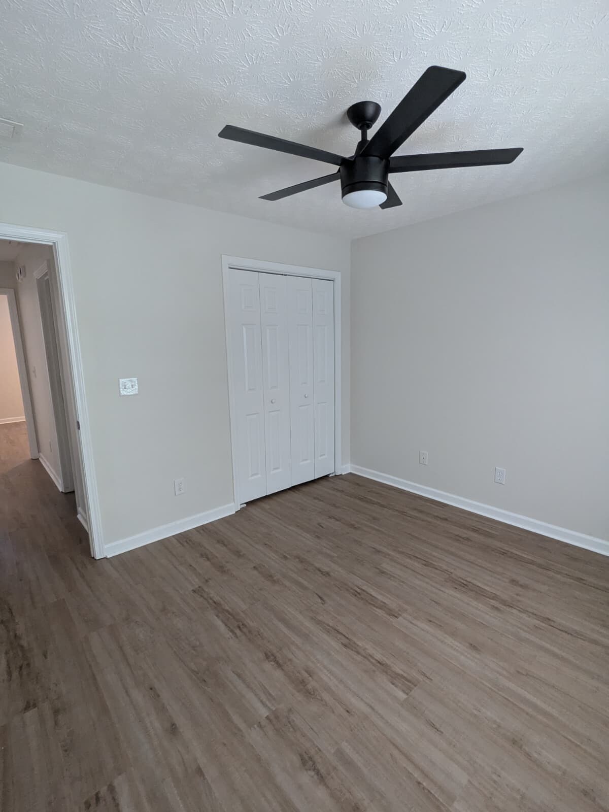 Building Photo - 60 Riverside Pky