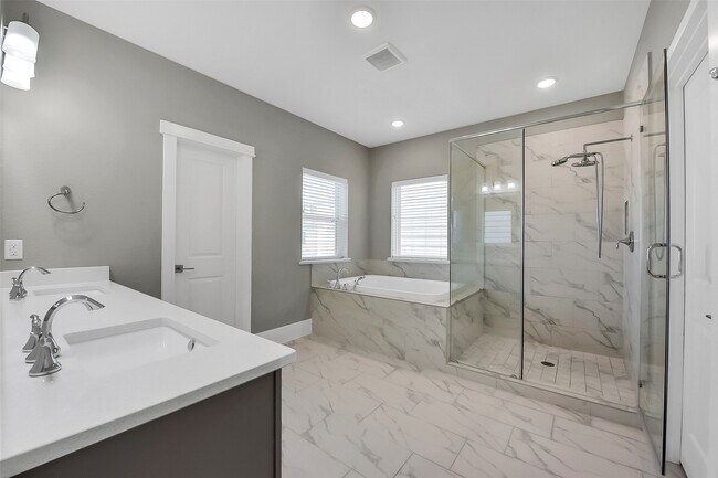 Building Photo - 1421 Biondo Way