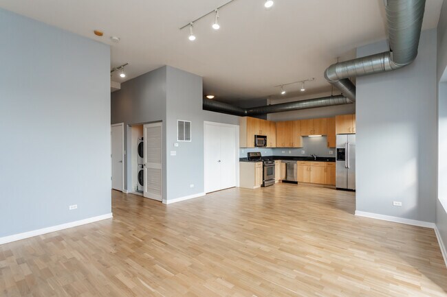Building Photo - 4537 S Drexel Blvd