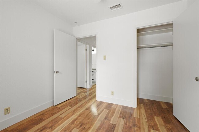 Building Photo - 8507 Spearman Dr