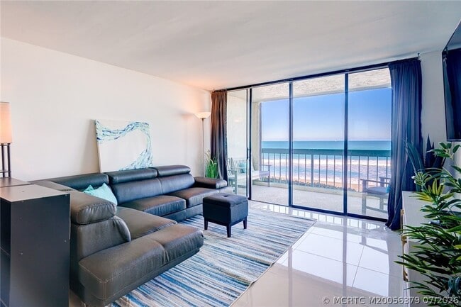 Building Photo - 9940 S Ocean Dr