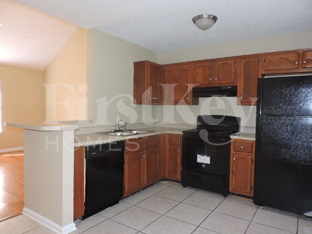 Building Photo - 4344 Cleopatra Dr