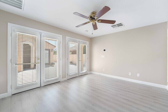 Building Photo - Gorgeous Mountains Edge Pool Home For Rent !