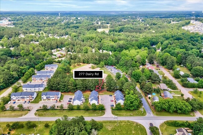 Building Photo - Updated 2 Bedroom Townhouse in Clayton