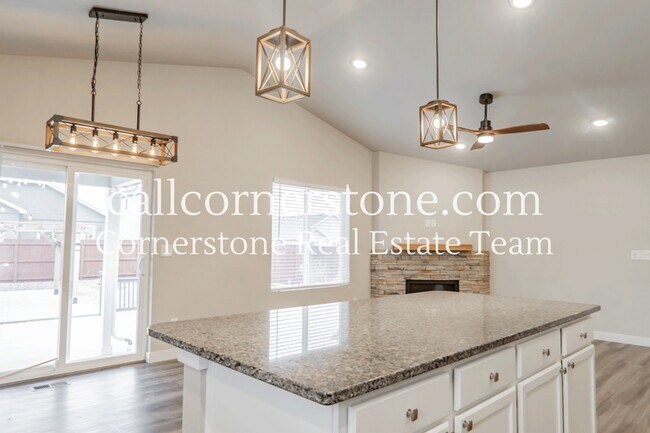 Building Photo - 10565 Summer Rdg Dr