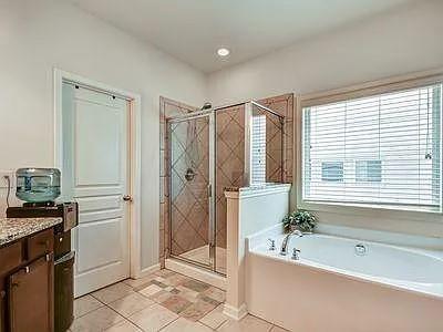 Building Photo - 4645 Cold Spring Ct
