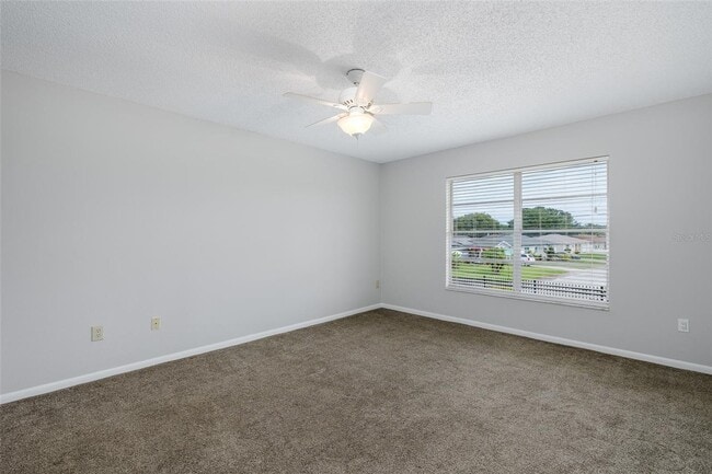 Building Photo - Beautifully Updated Condo