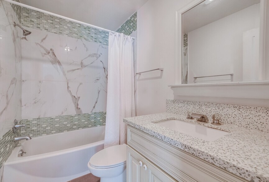 Building Photo - 2308 Schader Dr