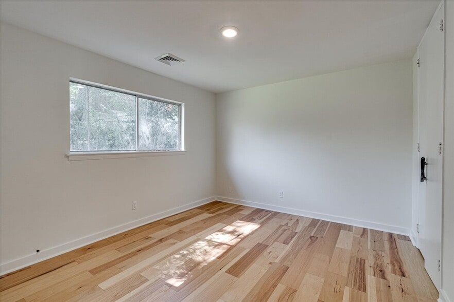 Building Photo - 304 Talley Ter