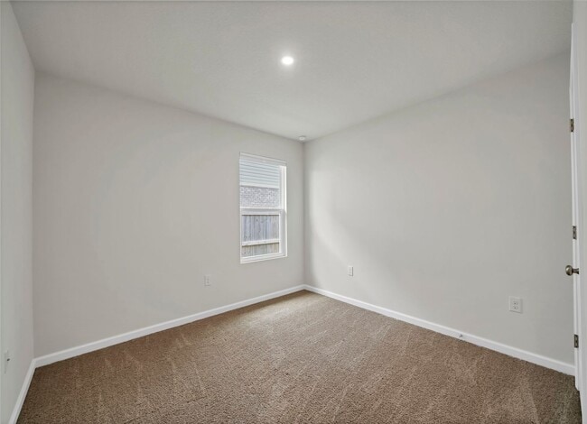 Building Photo - 1035 Limpkin St