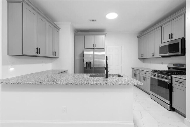 Building Photo - 4221 Rogers Creek Ct
