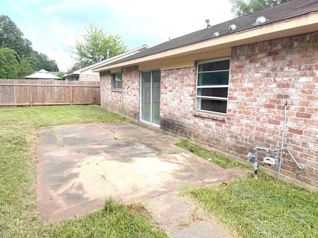 Building Photo - 1822 Oaklawn St