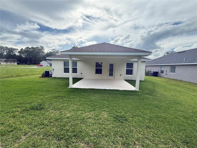 Building Photo - 7625 SW 180th Cir
