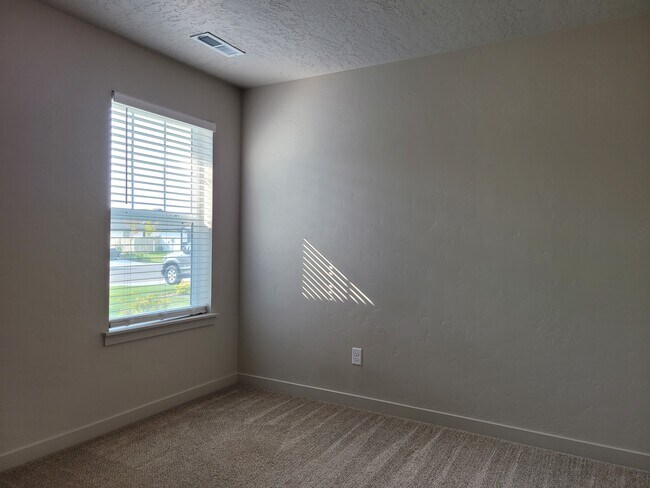 Building Photo - 17906 Hensley Ridge Pl