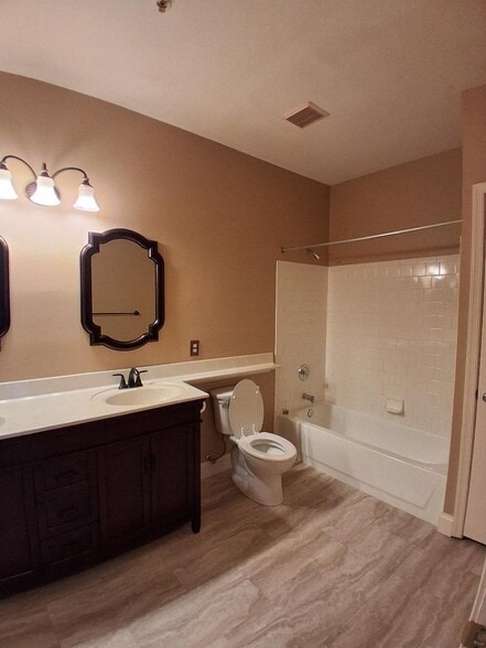 Building Photo - 8927 Groffs Mill Dr